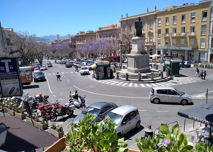 Bed and Breakfast Note Sulla Piazza Cagliari